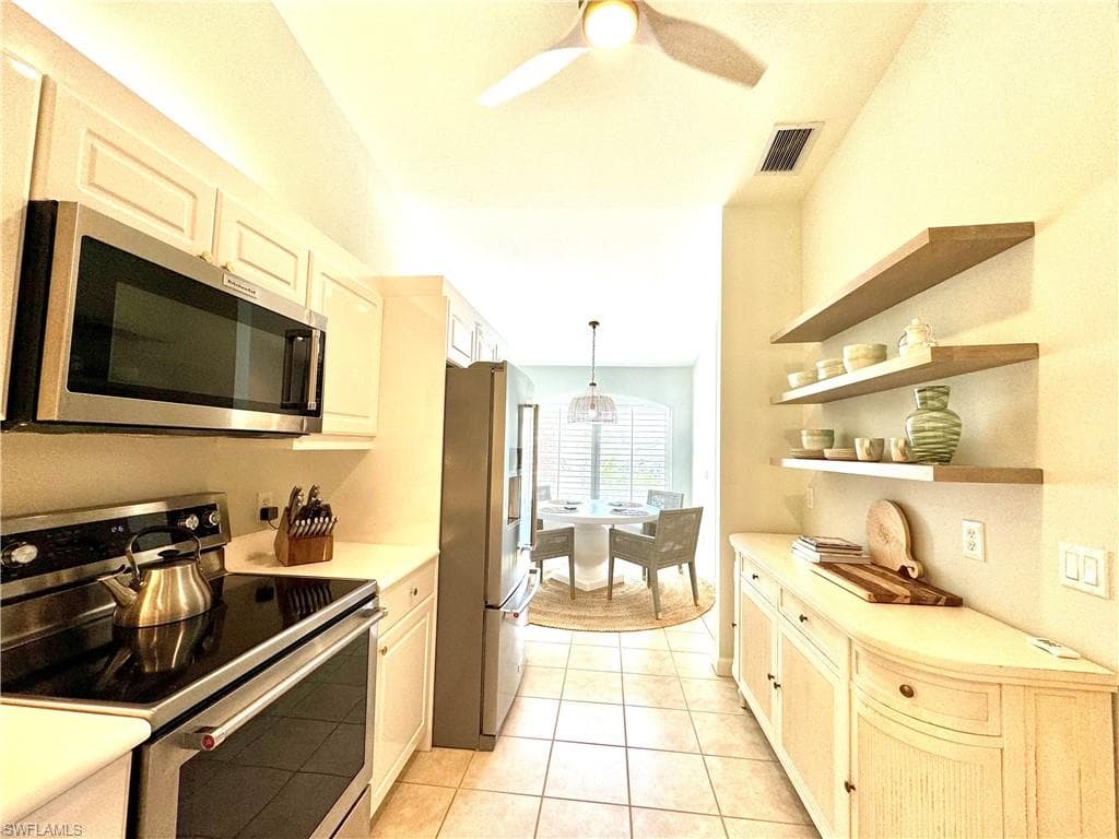 2055 Cascades Dr 5104, Naples, FL 34112-3