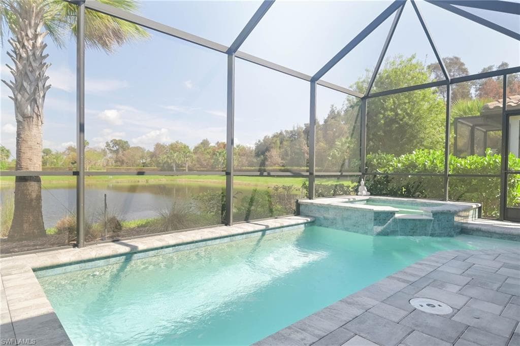 8013 Calle Canovas Ct, Naples, FL 34114-26