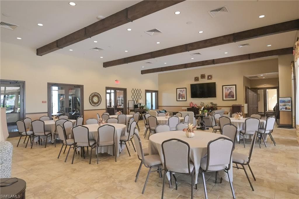 8013 Calle Canovas Ct, Naples, FL 34114-32