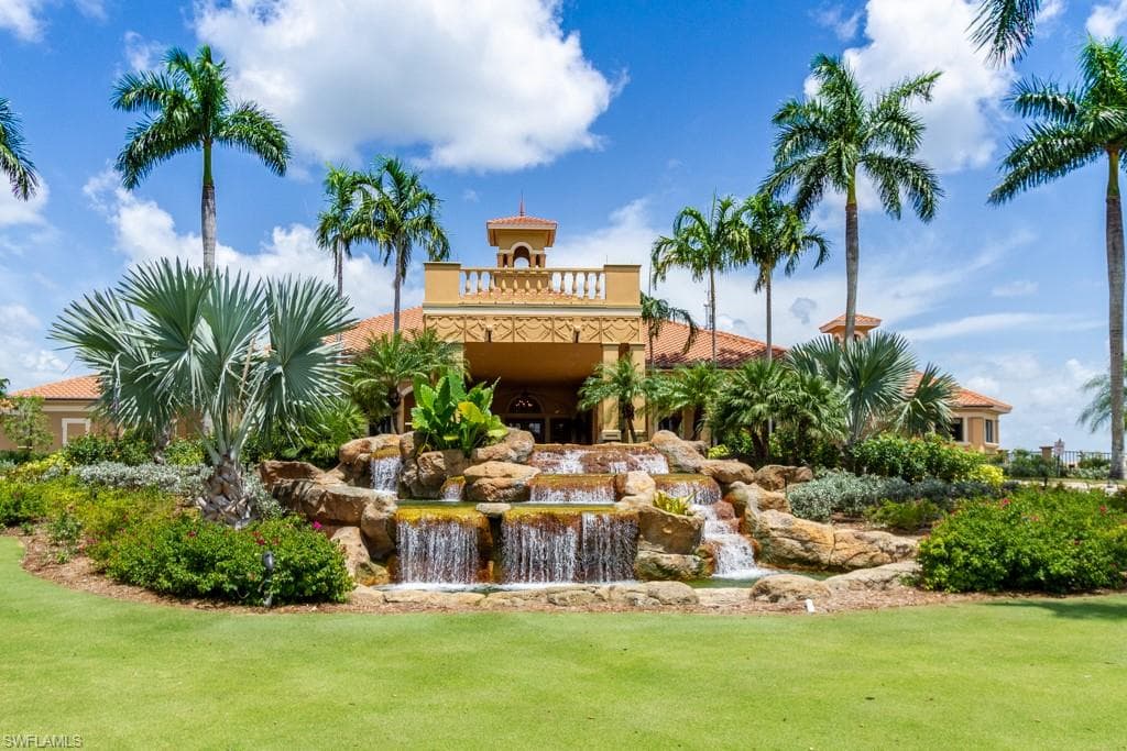 11031 Corsia Trieste Way 203, Bonita Springs, FL 34135-33