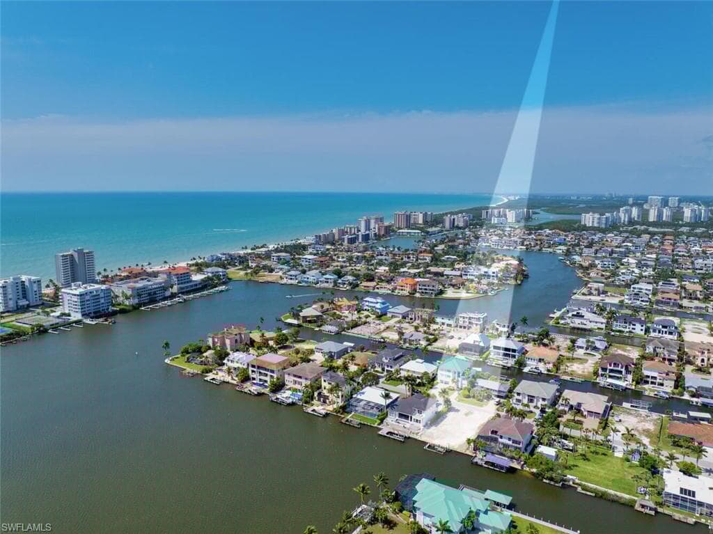 348 Lagoon Ave, Naples, FL 34108-5