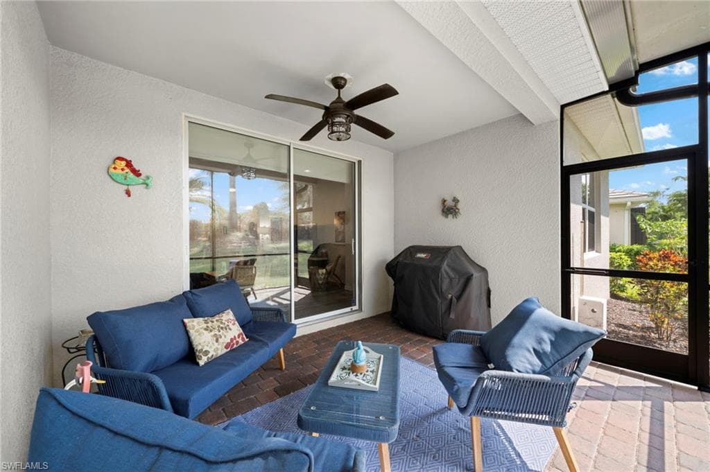 14867 Edgewater Cir, Naples, FL 34114-33