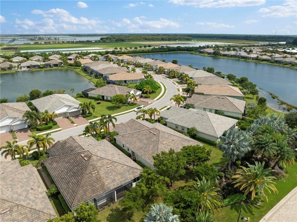 14867 Edgewater Cir, Naples, FL 34114-42