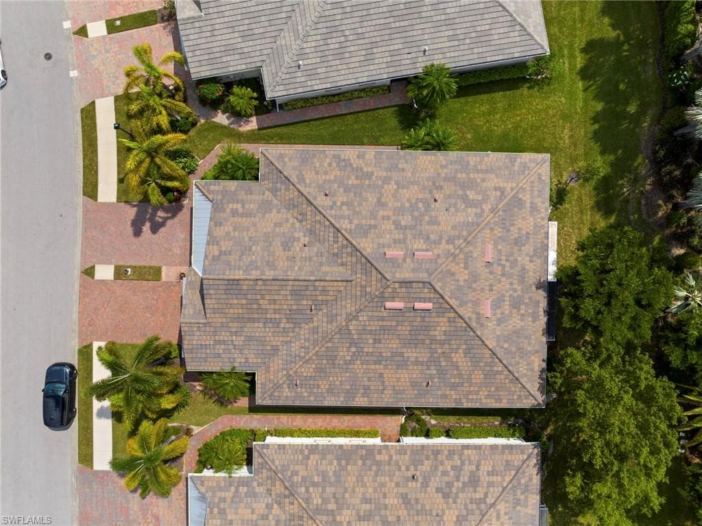 14867 Edgewater Cir, Naples, FL 34114-43