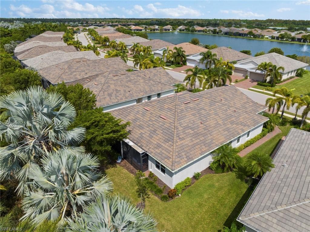 14867 Edgewater Cir, Naples, FL 34114-44