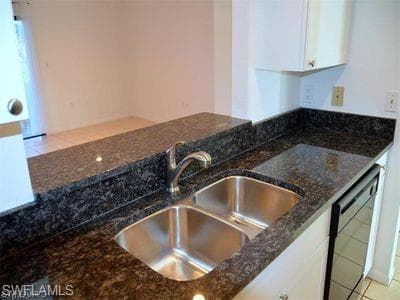 13160 Kings Point Dr 2, Fort Myers, FL 33919-4