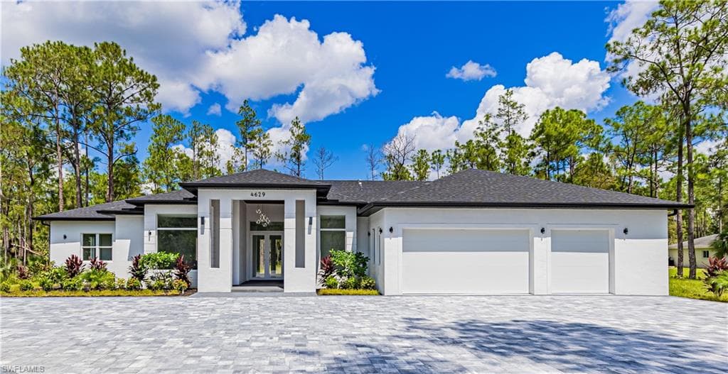 4629 10th Ave SE, Naples, FL 34117-1
