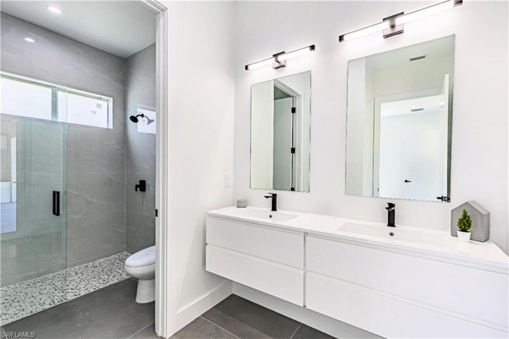 4629 10th Ave SE, Naples, FL 34117-27