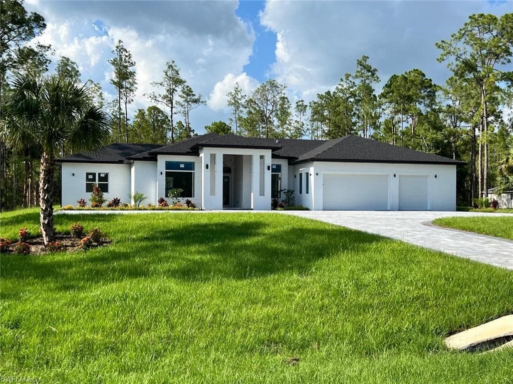 4629 10th Ave SE, Naples, FL 34117-31