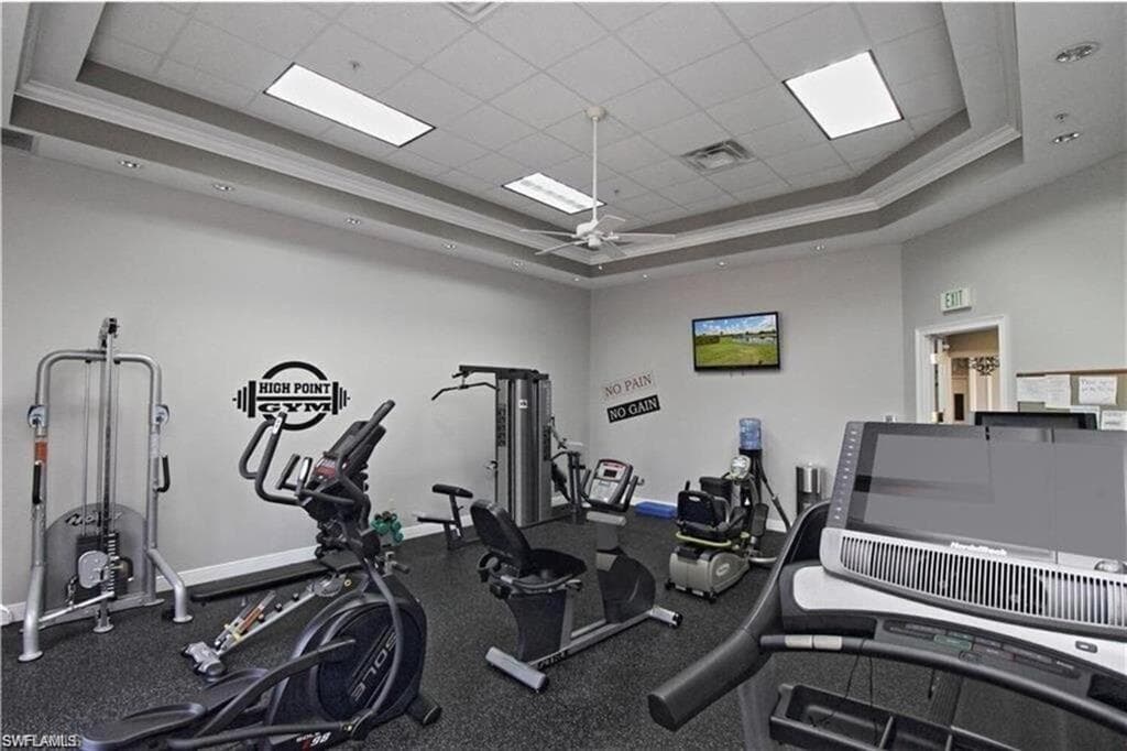 5 High Point Cir W 212, Naples, FL 34103-25