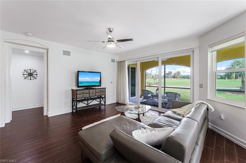 1276 Rialto Way 7-102, Naples, FL 34114-4