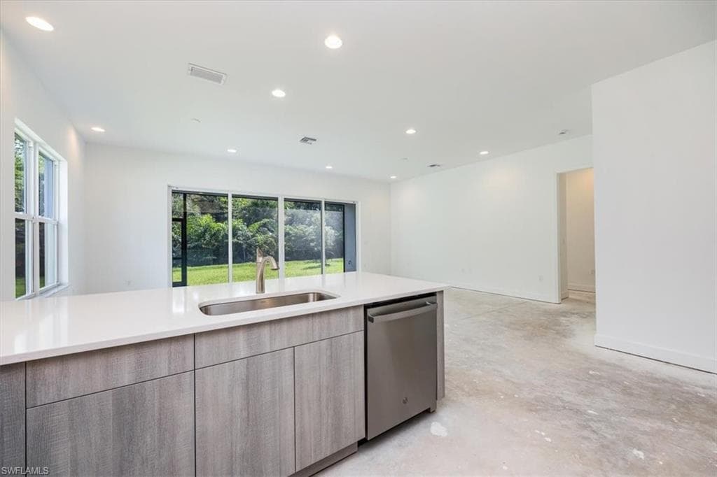 12452 Violet Ln, Naples, FL 34120-11