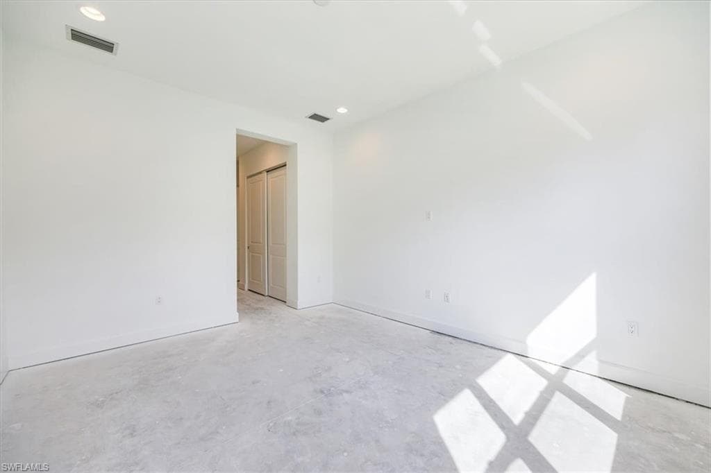 12452 Violet Ln, Naples, FL 34120-14