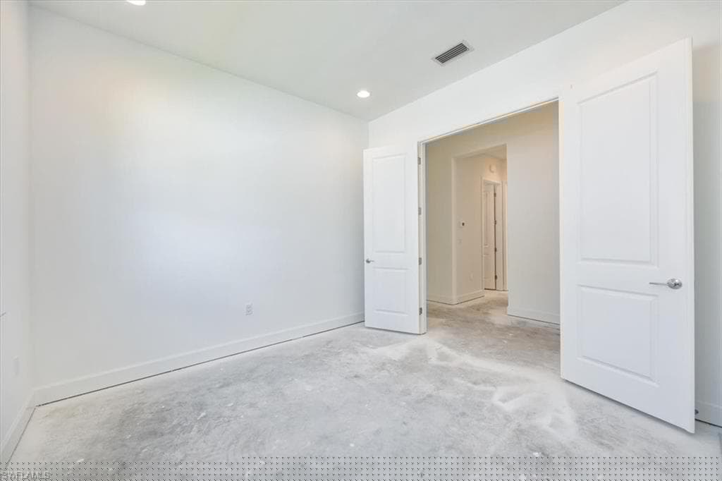 12452 Violet Ln, Naples, FL 34120-22