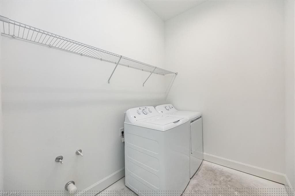 12452 Violet Ln, Naples, FL 34120-27