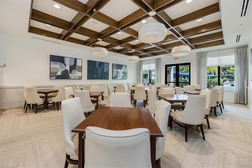 12452 Violet Ln, Naples, FL 34120-34