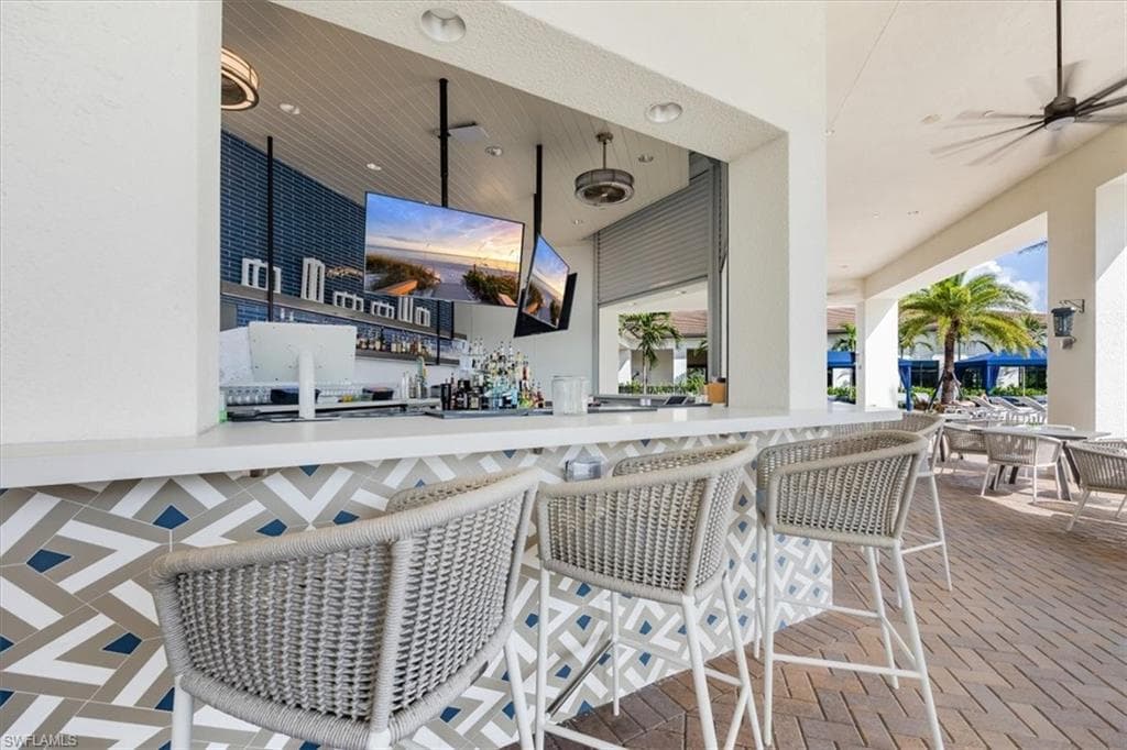 12452 Violet Ln, Naples, FL 34120-39