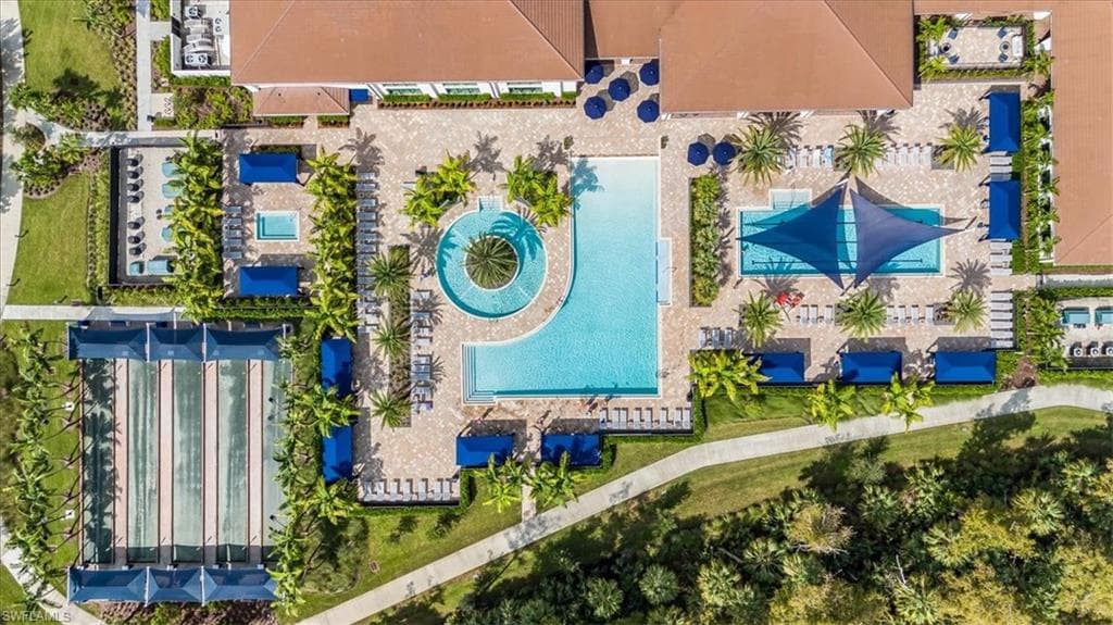 12452 Violet Ln, Naples, FL 34120-42
