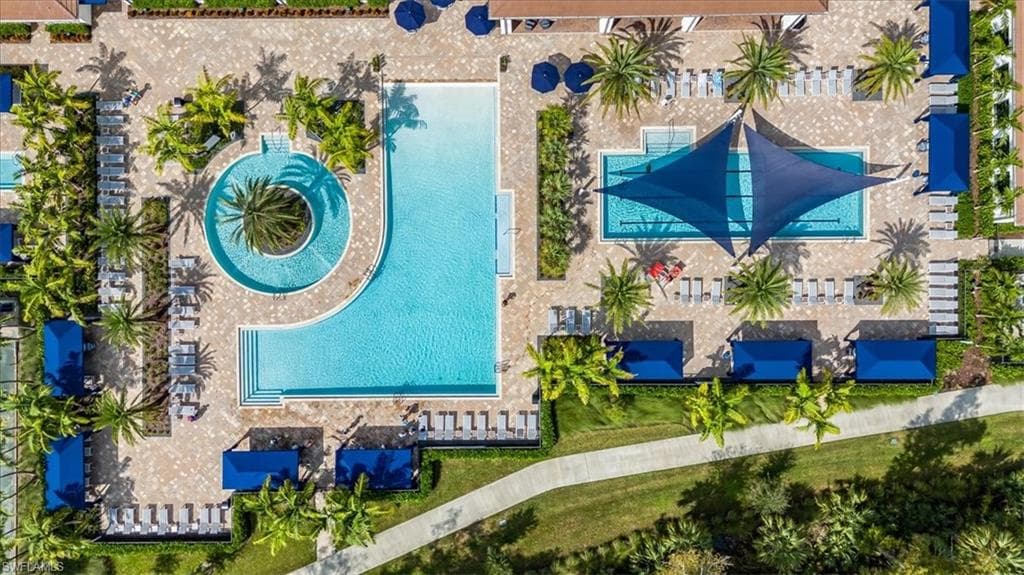 12452 Violet Ln, Naples, FL 34120-44