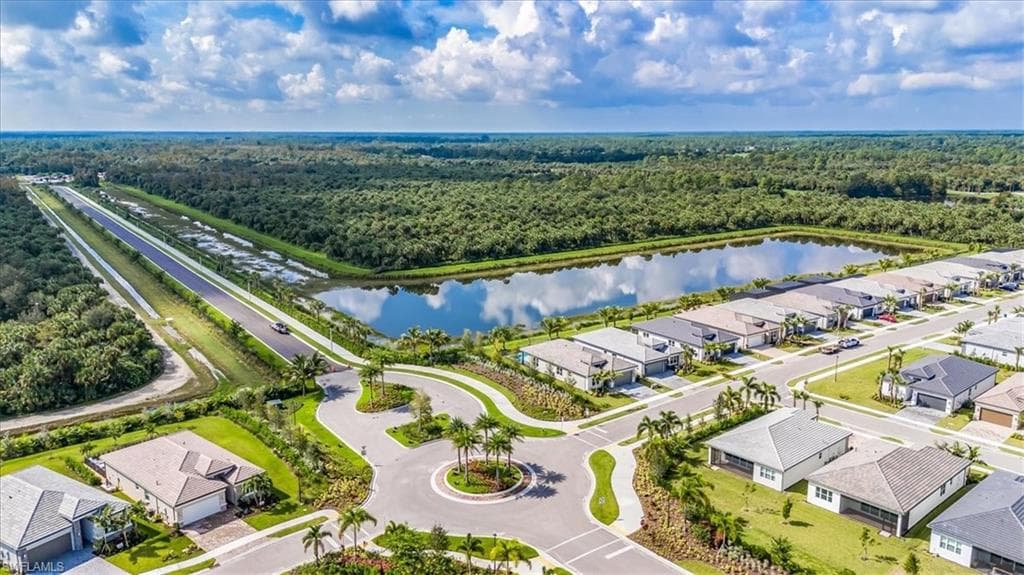 12452 Violet Ln, Naples, FL 34120-47