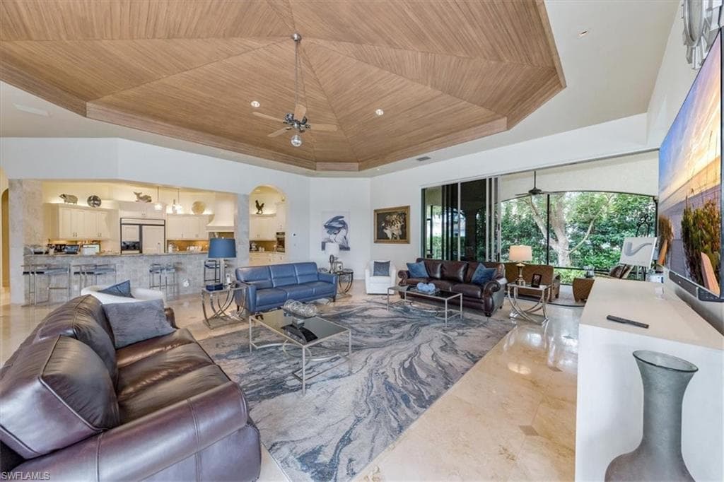 13681 Pondview Cir, Naples, FL 34119-28