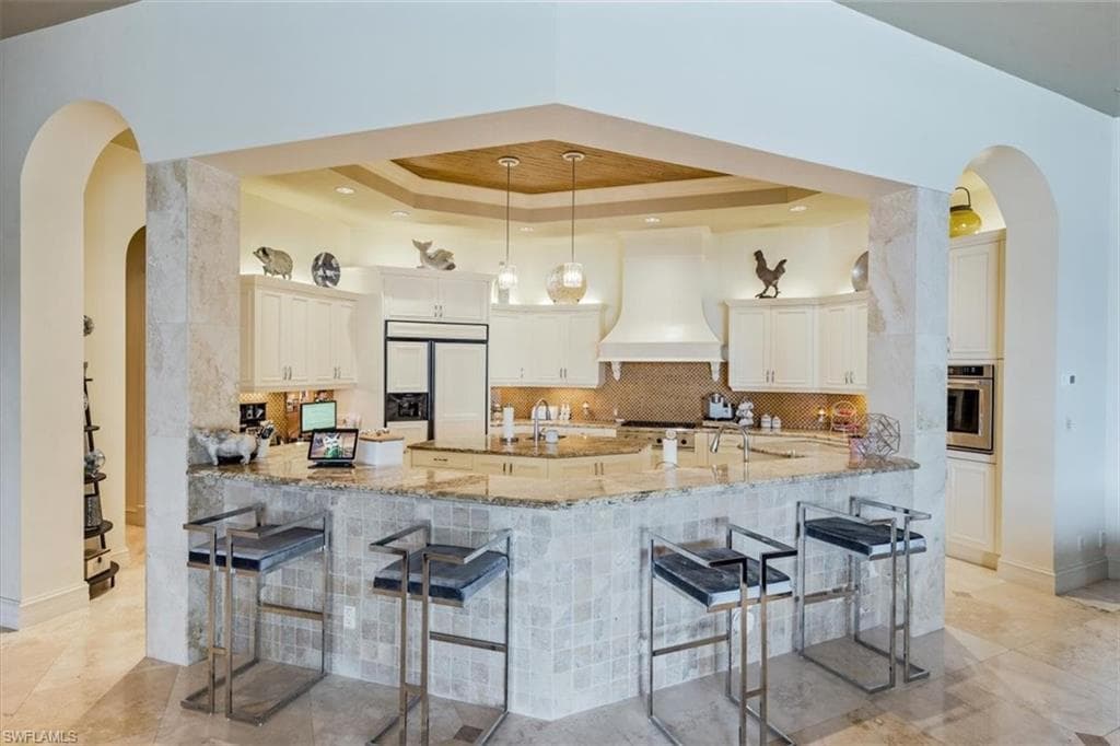 13681 Pondview Cir, Naples, FL 34119-30