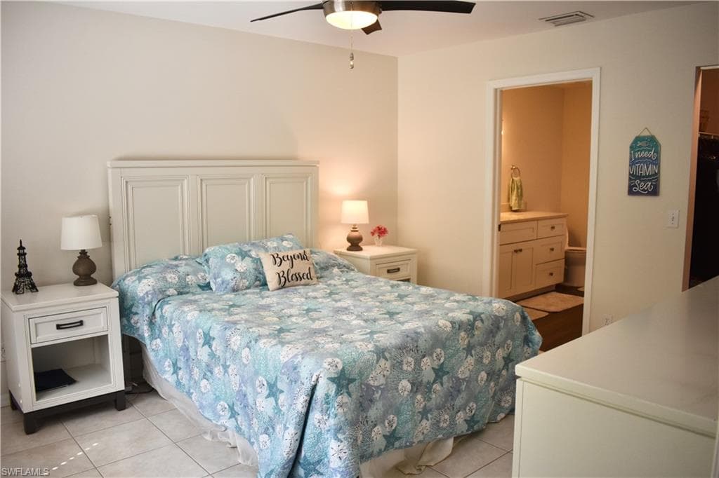 7725 Jewel Ln 202, Naples, FL 34109-8