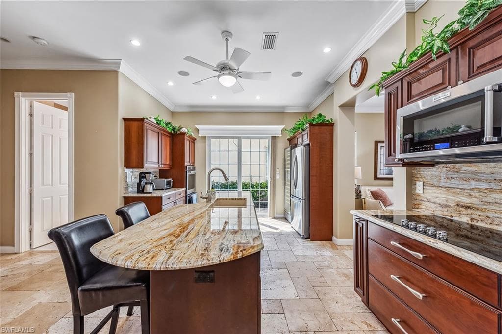 2881 Hatteras Way, Naples, FL 34119-9