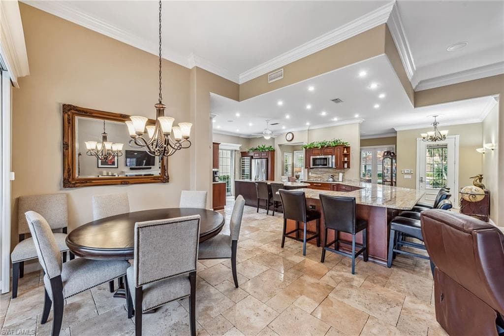 2881 Hatteras Way, Naples, FL 34119-11