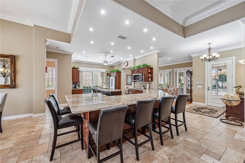 2881 Hatteras Way, Naples, FL 34119-6