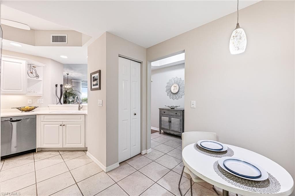 1001 Arbor Lake Dr 102, Naples, FL 34110-9