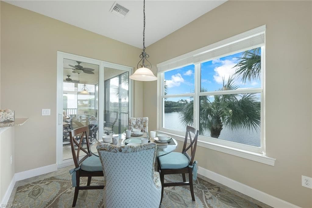 9221 Quartz Ln 9-202, Naples, FL 34120-21