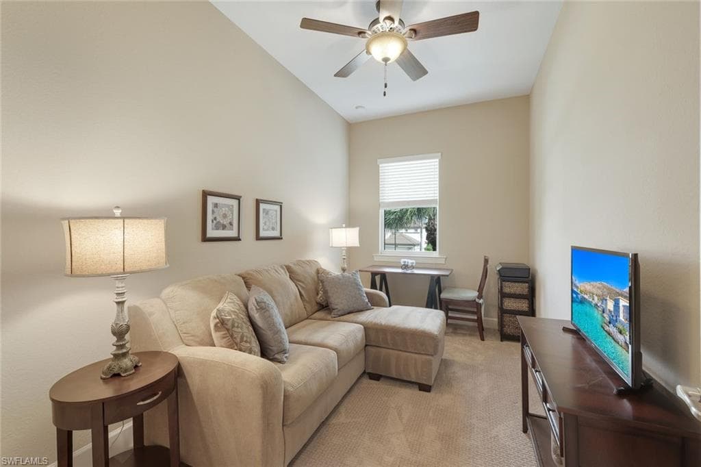 9221 Quartz Ln 9-202, Naples, FL 34120-32
