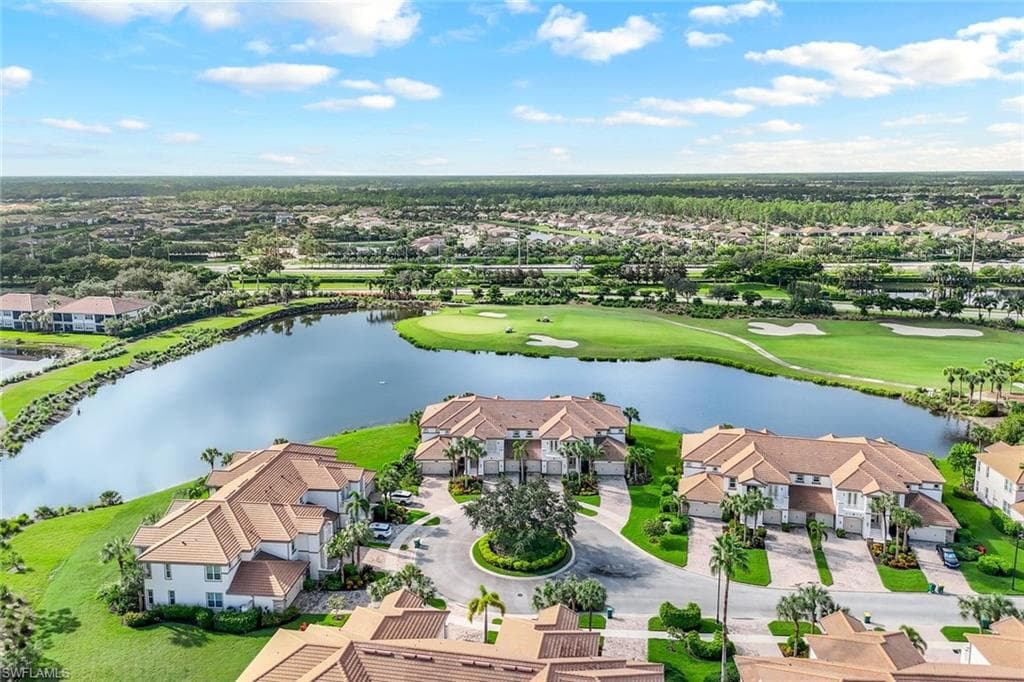 9221 Quartz Ln 9-202, Naples, FL 34120-4