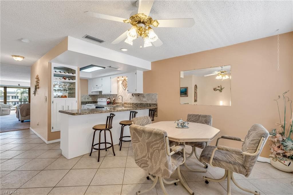 4218 20th Pl D5, Cape Coral, FL 33904-11
