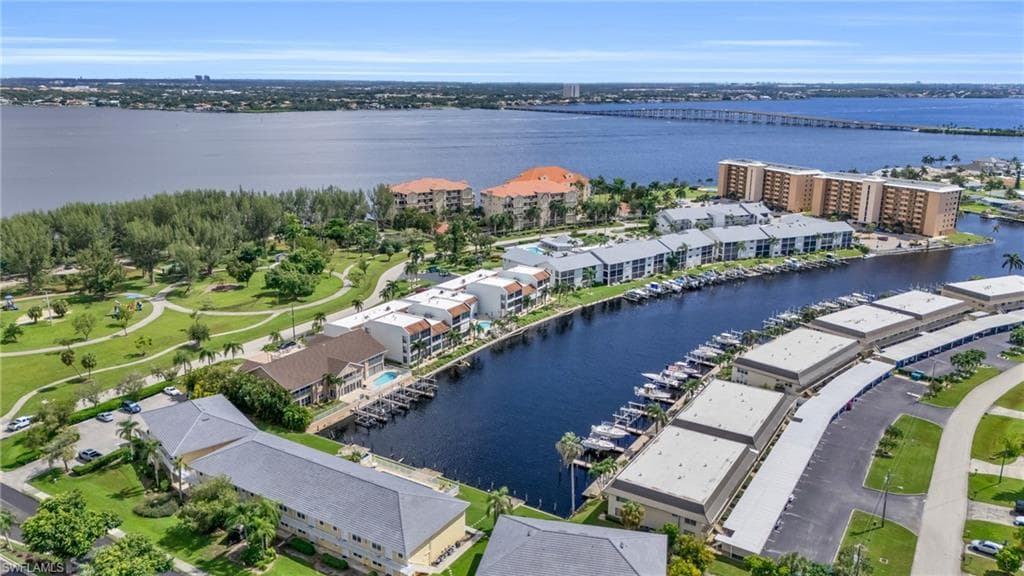 4218 20th Pl D5, Cape Coral, FL 33904-33