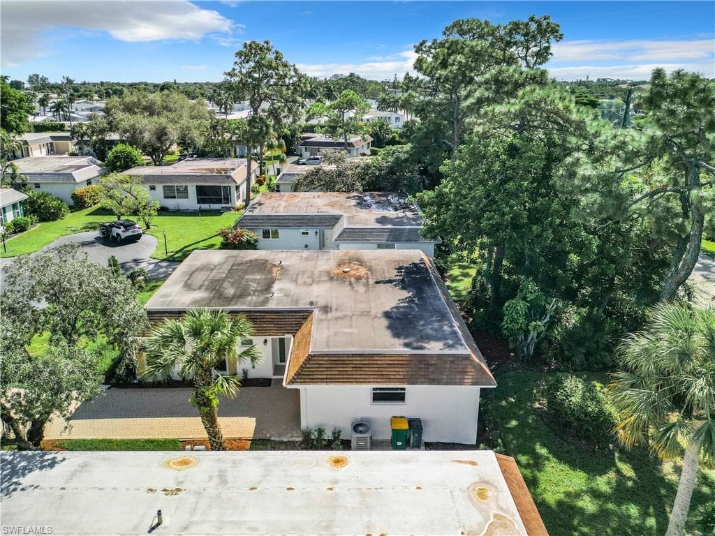 375 Carnaby Ct 54, Naples, FL 34112-9