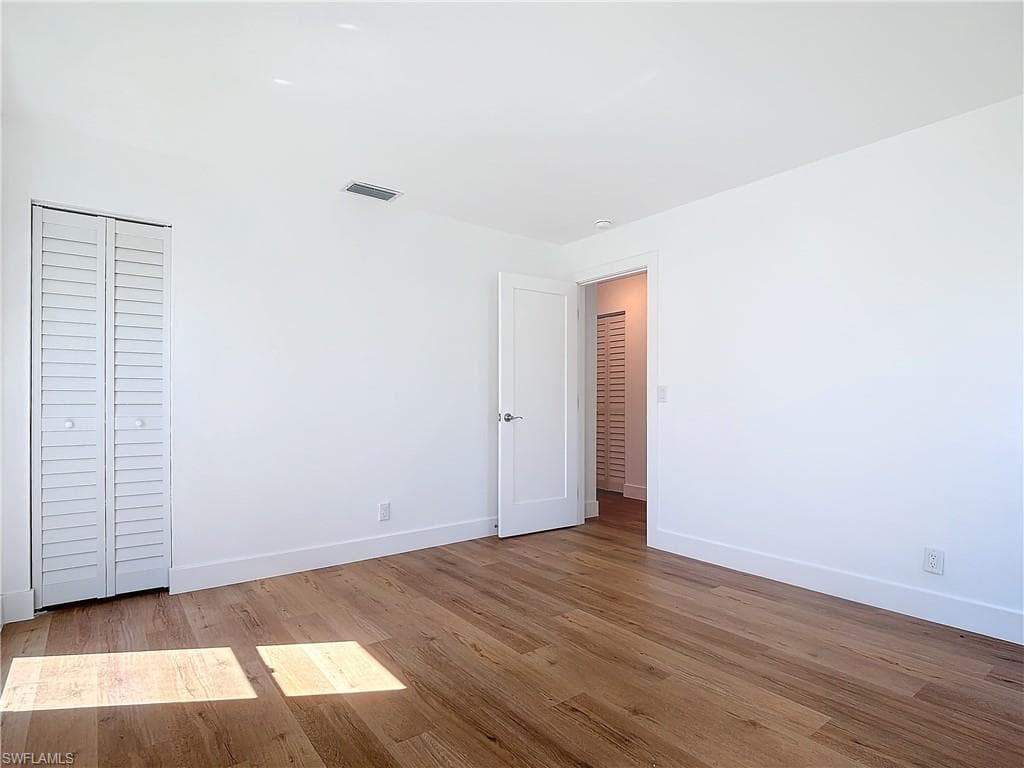 375 Carnaby Ct 54, Naples, FL 34112-32