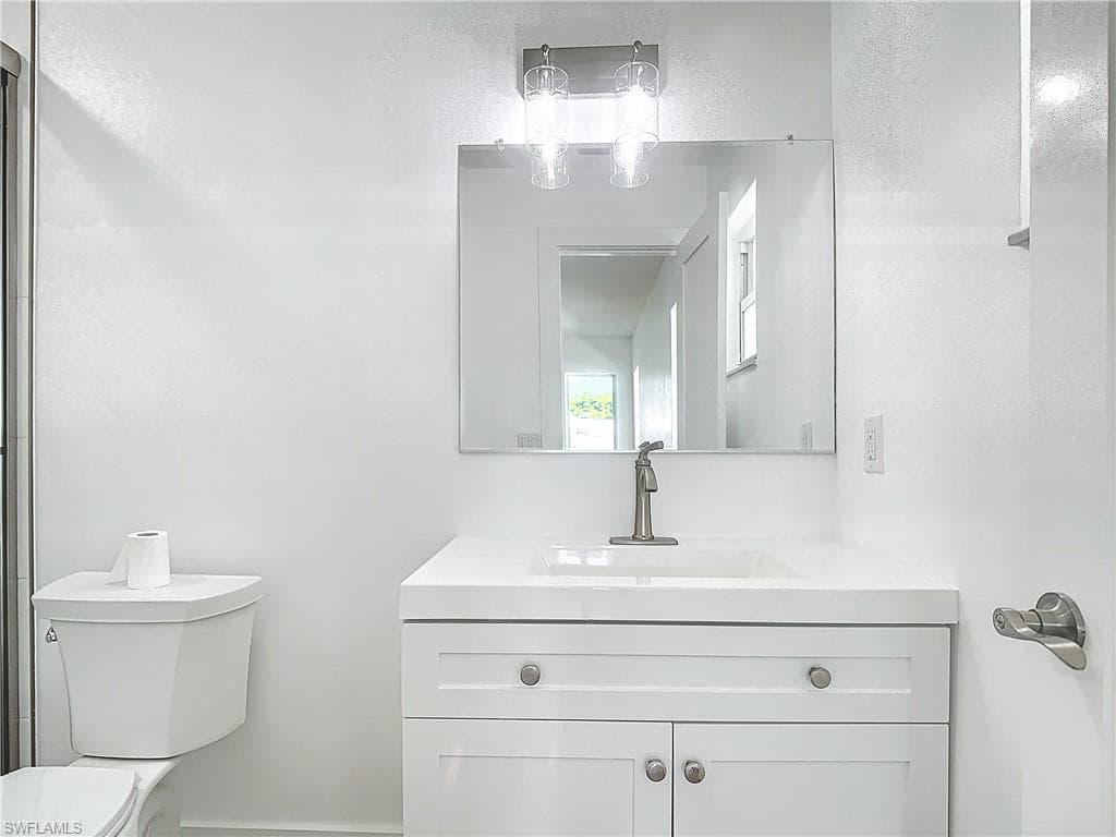 375 Carnaby Ct 54, Naples, FL 34112-37