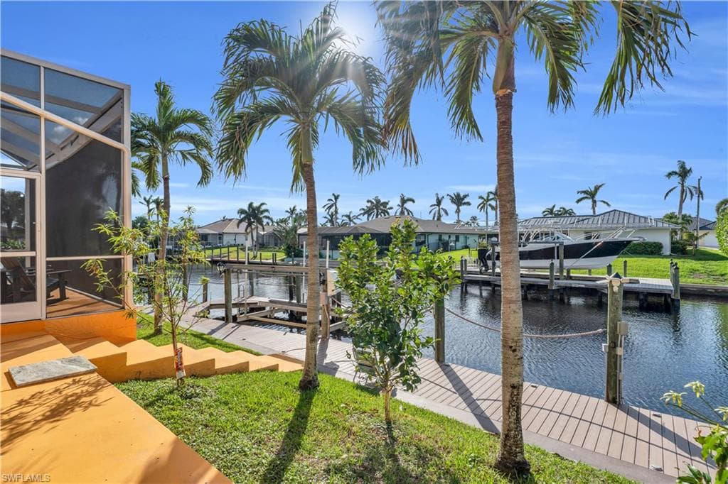 5024 8th Pl, Cape Coral, FL 33914-38