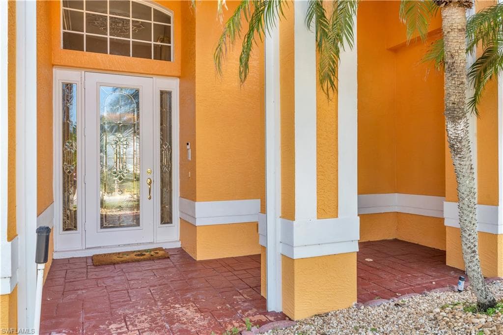 5024 8th Pl, Cape Coral, FL 33914-7