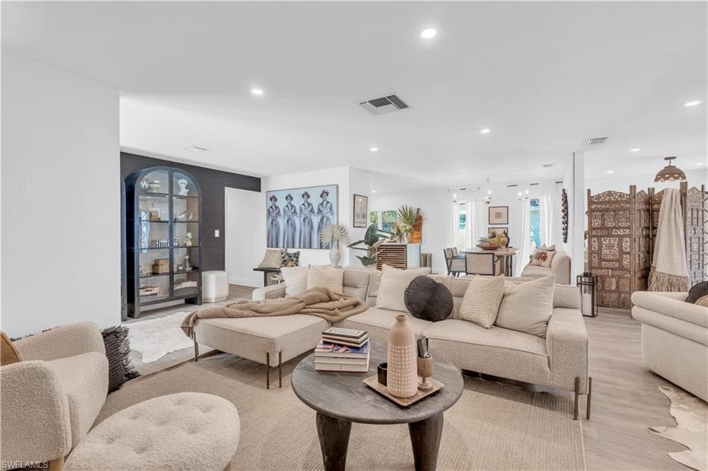 230 Georgetown Blvd 45, Naples, FL 34112-1