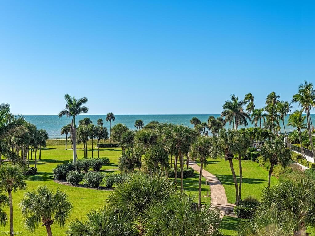 4201 Gulf Shore Blvd N 402, Naples, FL 34103-18