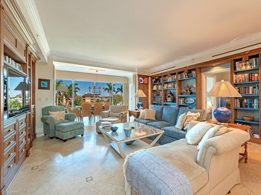 4201 Gulf Shore Blvd N 402, Naples, FL 34103-5