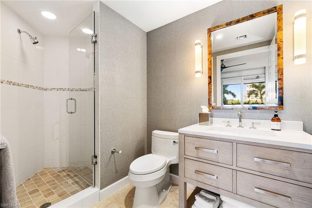 8473 Bay Colony Dr 304, Naples, FL 34108-22