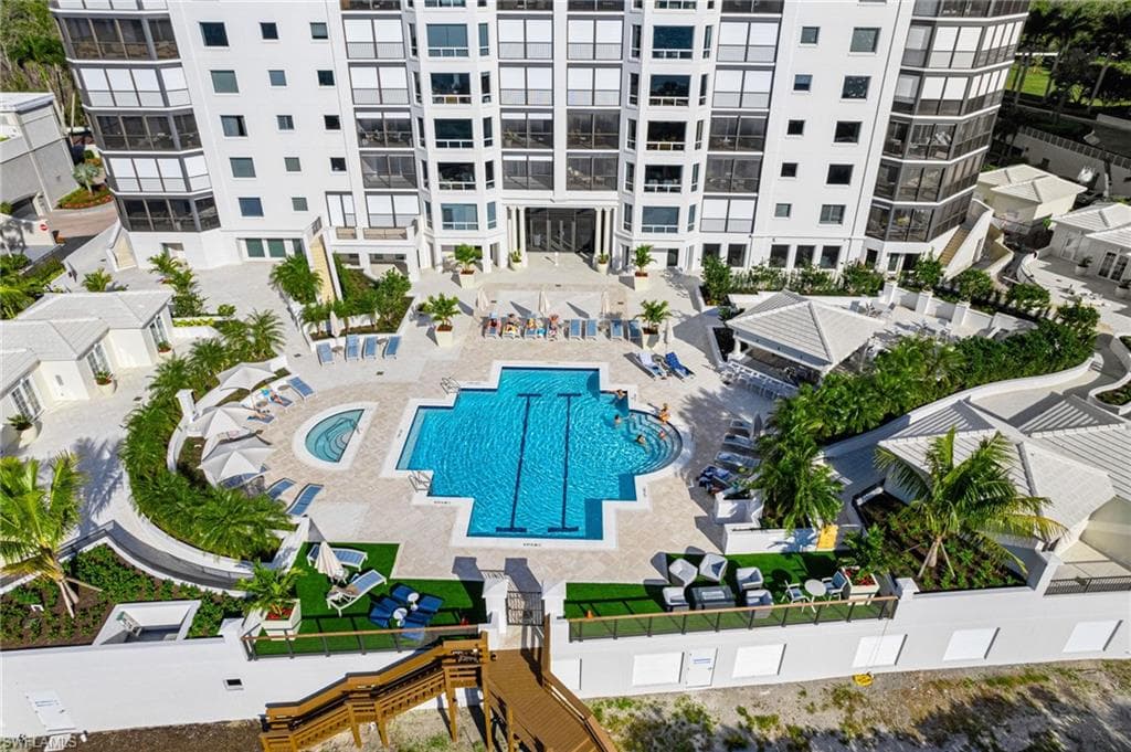 8473 Bay Colony Dr 304, Naples, FL 34108-51