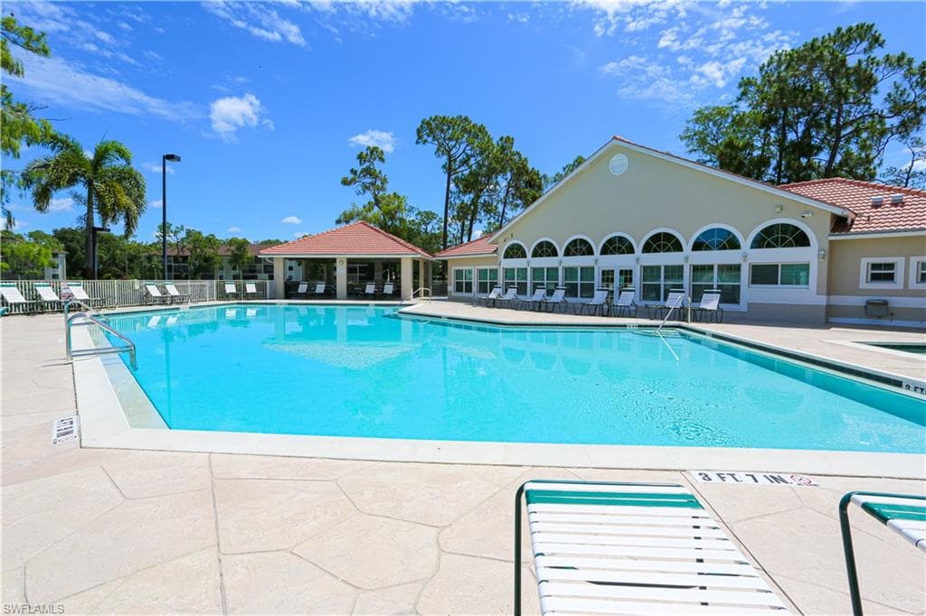 5754 Deauville Cir E104, Naples, FL 34112-34