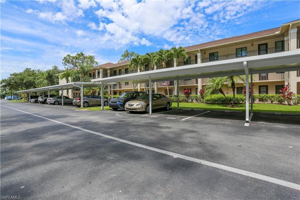 5754 Deauville Cir E104, Naples, FL 34112-45