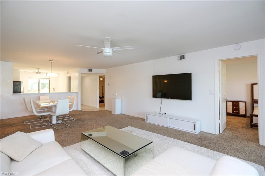 5754 Deauville Cir E104, Naples, FL 34112-5