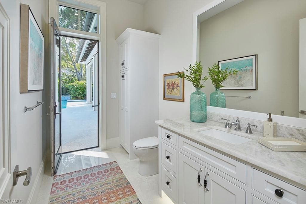 803 Shadow Lake Ln, Naples, FL 34108-18